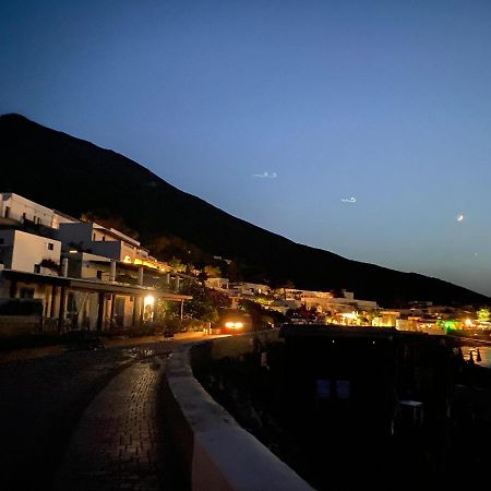 Via Marina Apartment Stromboli Bagian luar foto